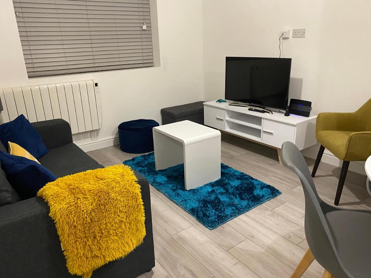 Marie'S Serviced Apartments- 2 Bedroom City Stay Bedford Esterno foto